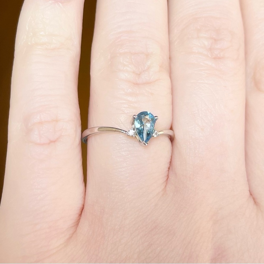 dainty deep blue aquamarine teardrop diamond 18k solid white gold solita… - Picture 3 of 10